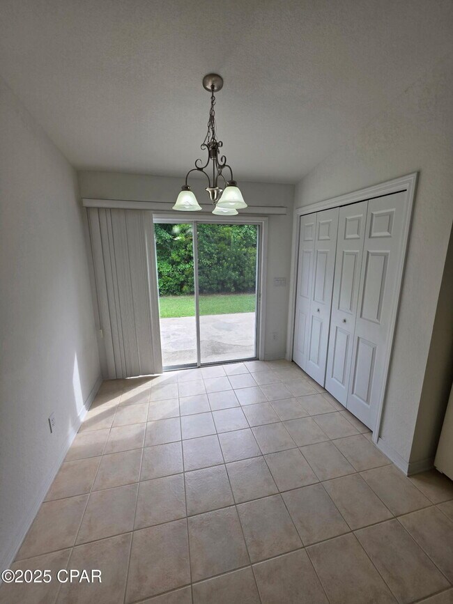 Foto del edificio - 3046 Meadow St