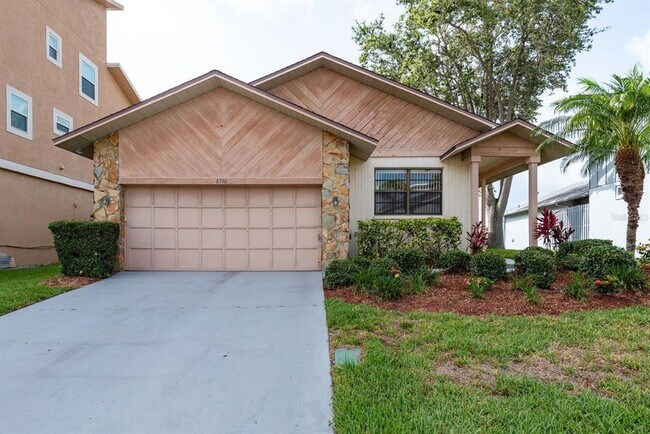 Foto del edificio - 6340 Garland Ct