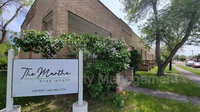 Building Photo - 11 17th St S