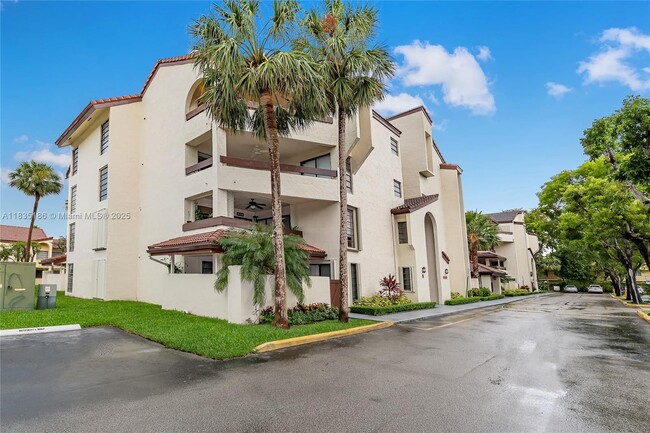 Building Photo - 9040 SW 125th Ave