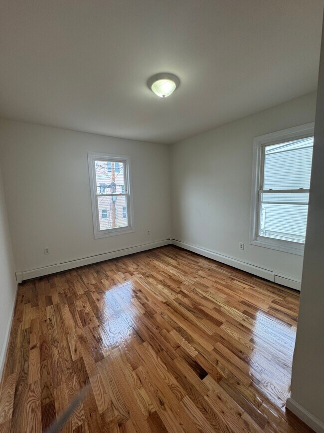 Foto del edificio - 233 Renner Ave