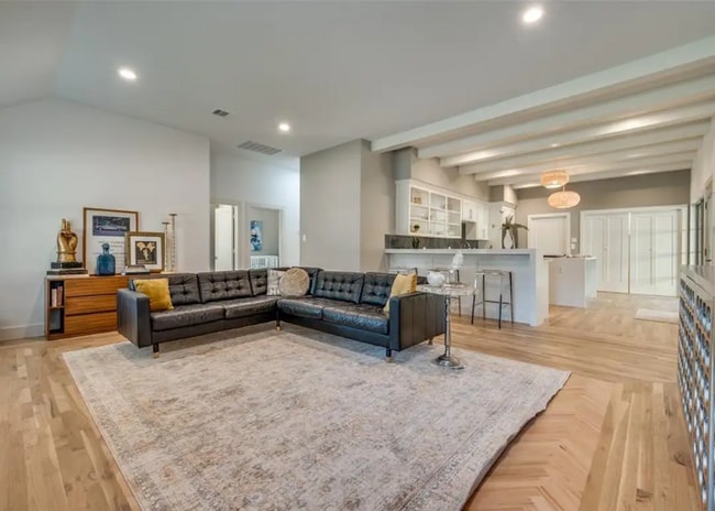 Photo - 505 Sandra Dr House