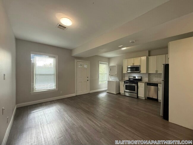 Building Photo - 133 Eutaw St