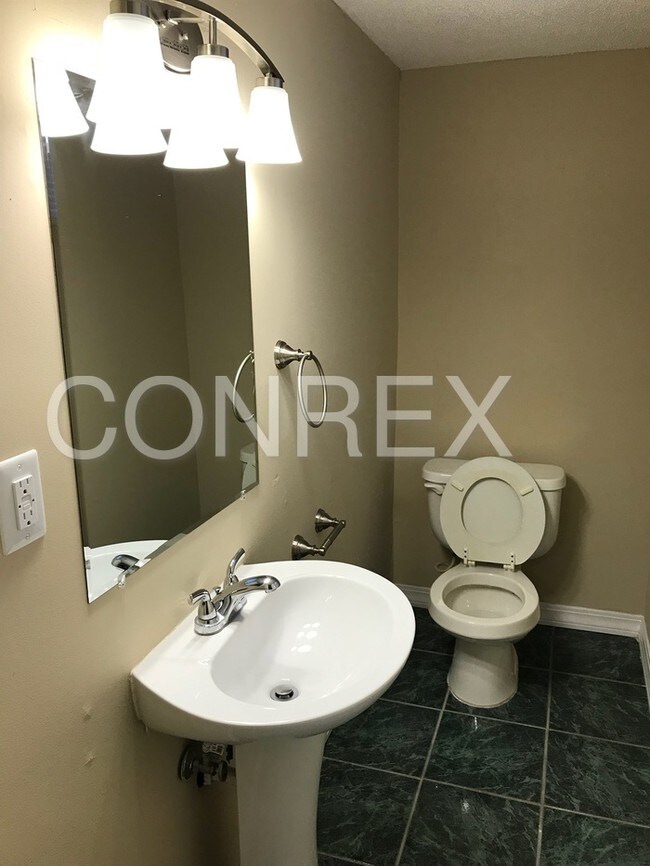 Foto del edificio - 6724 E 134th St