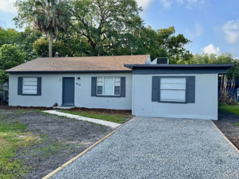 Photo - 4 Bedroom, 2 Bath House with Huge Fenced Yard, ALL Tile Floors!