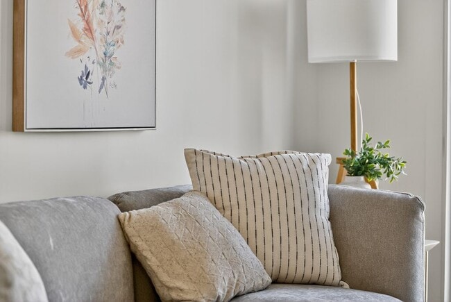 Building Photo - 7037 Fane Rd