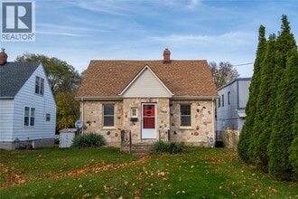 Building Photo - 790 London Rd