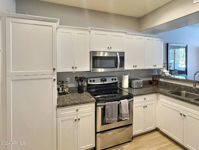 Foto del edificio - 21655 N 36th Ave