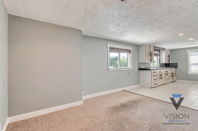 Building Photo - 159 S 500 E
