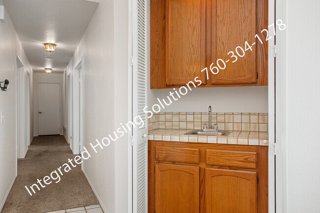 Building Photo - 3841 Violet Glen