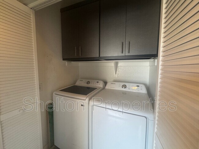 Foto del edificio - 625 N Hamilton St