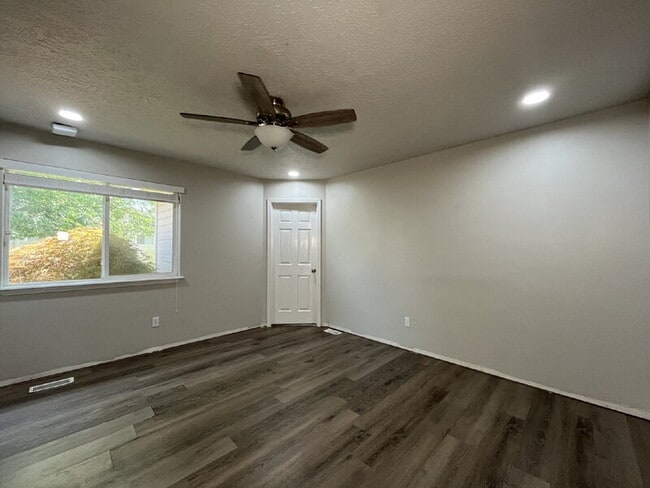 Foto del edificio - 1754 N Veridian Ave