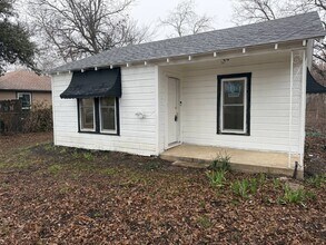 Building Photo - 8112 Melrose Ct W