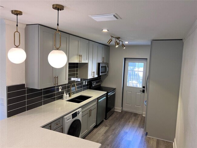 Foto del edificio - 777 12th Ave N