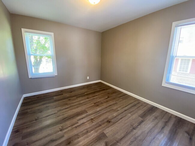 Foto del edificio - 5364-5366 N 38th Street - Duplex