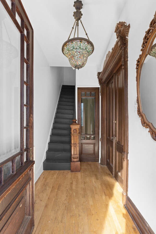 Foto del edificio - 329 Hancock St