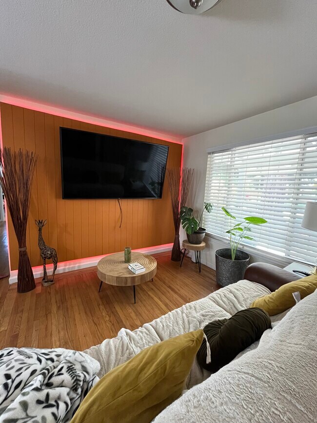 Foto del edificio - 4740 71st St