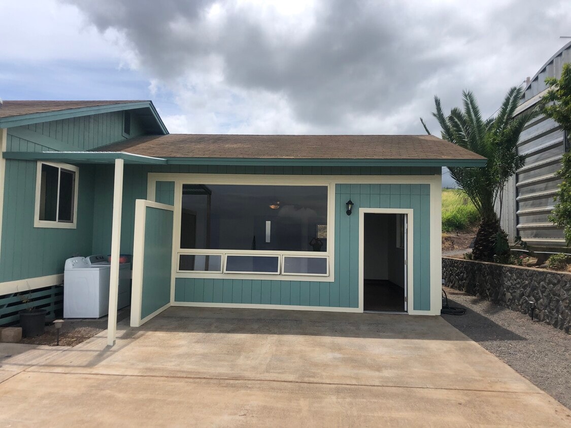 2750 Omaopio Rd Unit A, Kula, HI 96790 Room for Rent in Kula, HI
