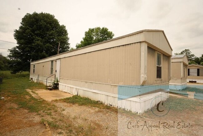Building Photo - 3 bed / 2 bath mobile home - Nettleton