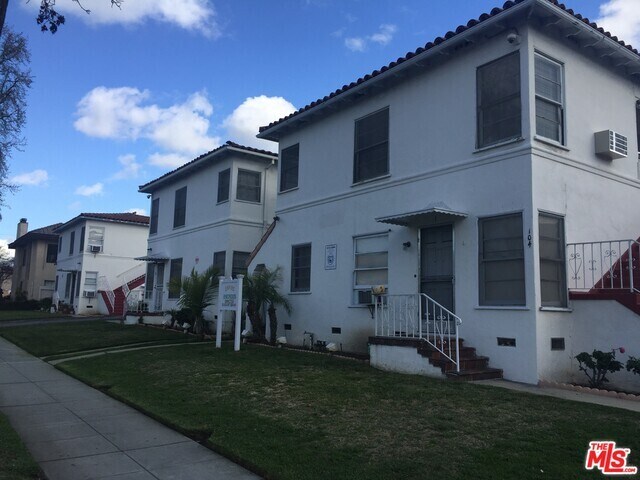 Building Photo - 102 N 1st St