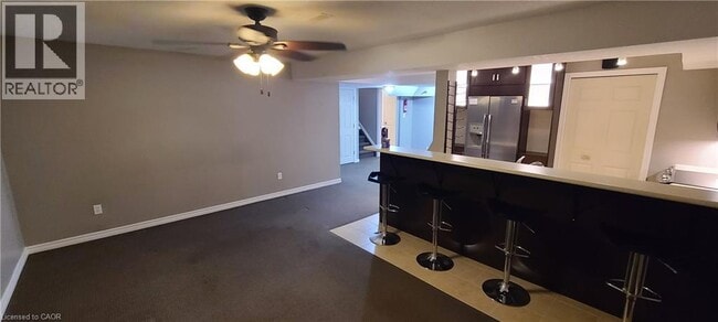 Building Photo - 77 Thames Wy