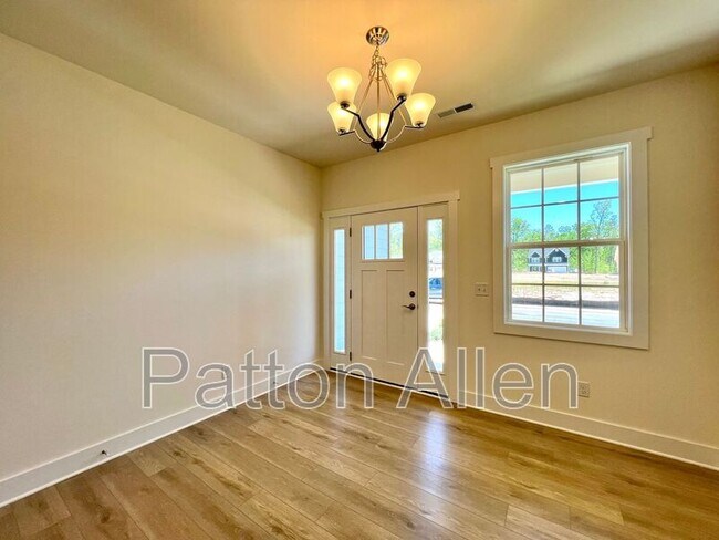 Foto del edificio - 117 N Christie Ct
