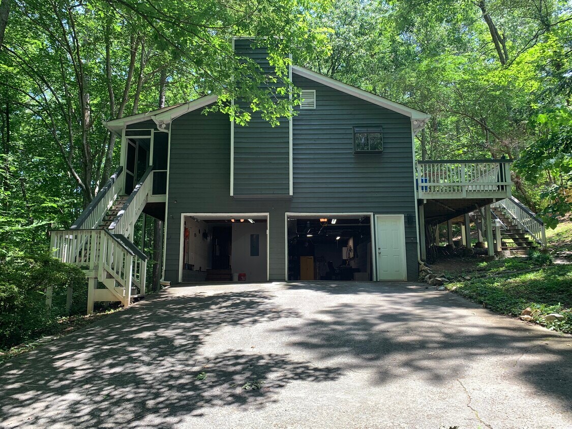 Primary Photo - 5239 Ferry Creek Ln