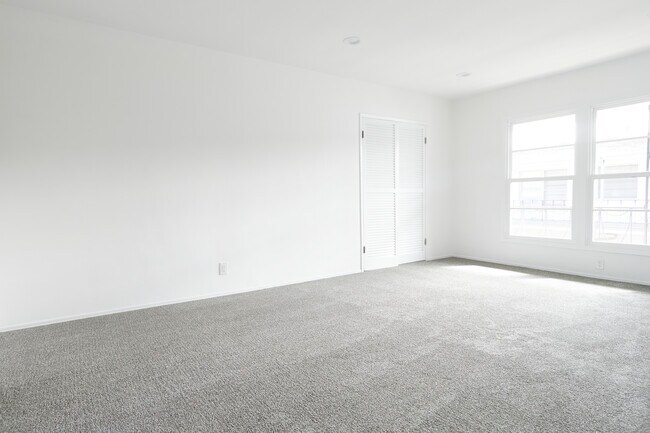 Building Photo - 3700 Inglewood Blvd