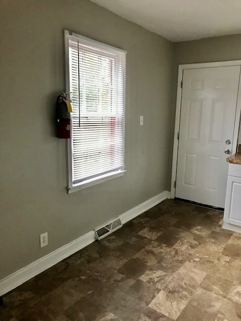 Building Photo - 1930 Terrybrook Ln