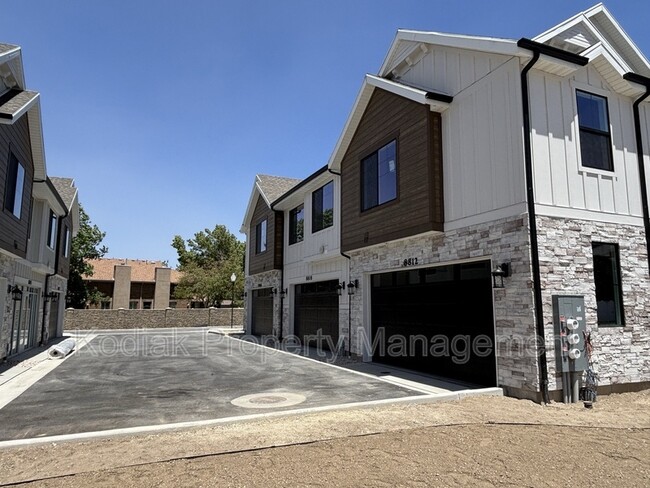 Building Photo - 8812 Cys Park Ln