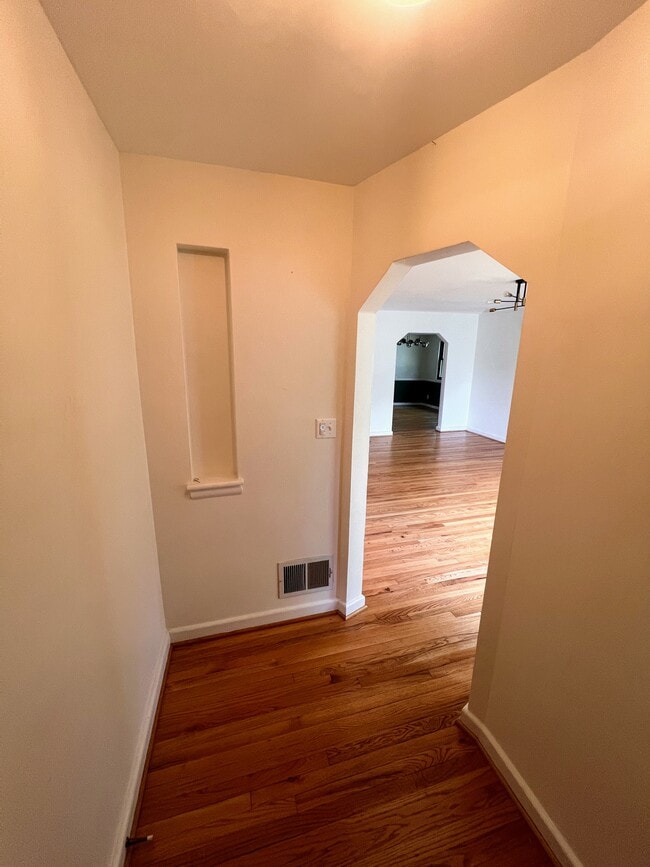 Foto del edificio - 5602 Hawthorne St