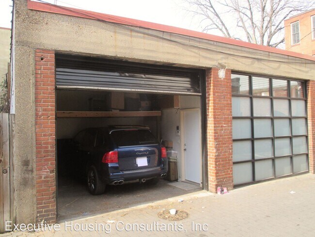 Building Photo - 2 br, 2 bath House - 1413 R Swann St, NW
