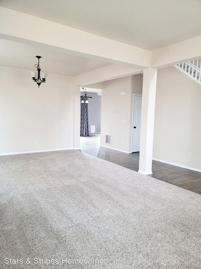 Building Photo - 4 br, 2.5 bath House - 421 Graham Way