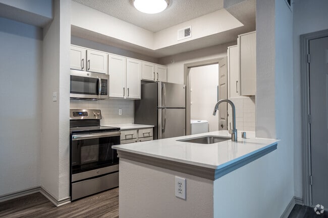 The Parker - Kitchen - Lakeshore at Preston