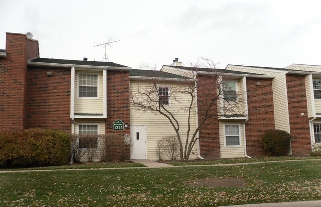 Primary Photo - 1225 Wyndham Ct