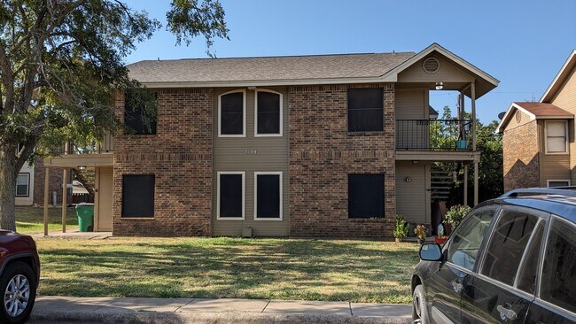 Building Photo - 5104 Herrick Ct