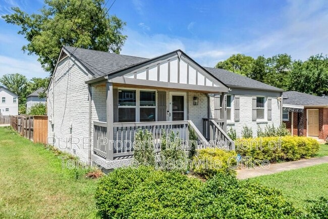 Building Photo - 1715 24th Ave N