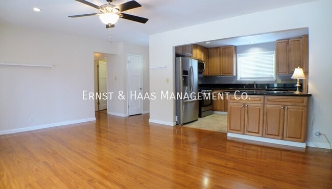 Foto del edificio - 3138 Shadypark Dr