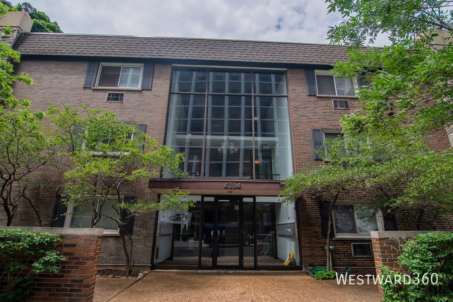 Photo - 4334 N Clarendon Ave. -310
