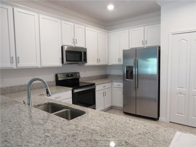 Foto del edificio - 4316 Lemongrass Dr
