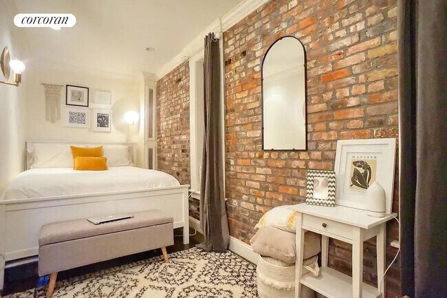 Foto del edificio - 604 E 9th St