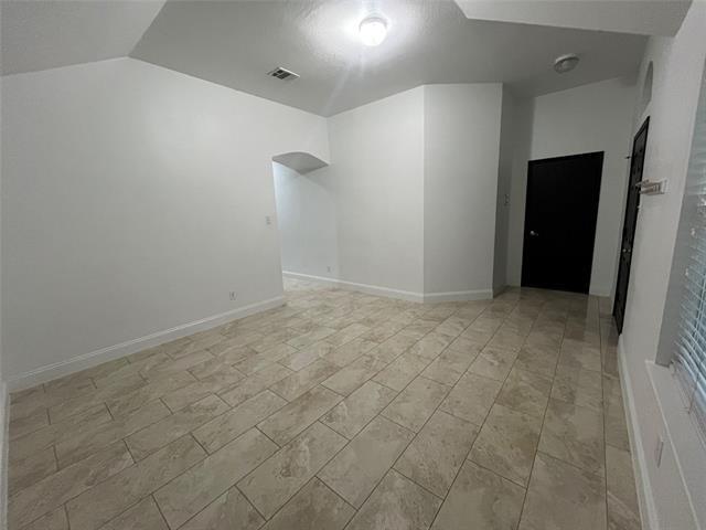 Foto del edificio - 6304 Spring Ranch Dr
