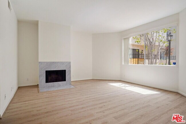 Building Photo - 2405 34th St