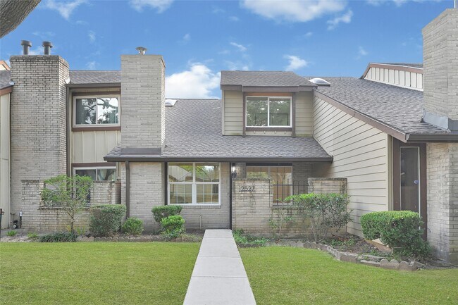 Foto del edificio - 12527 Wellington Park Dr