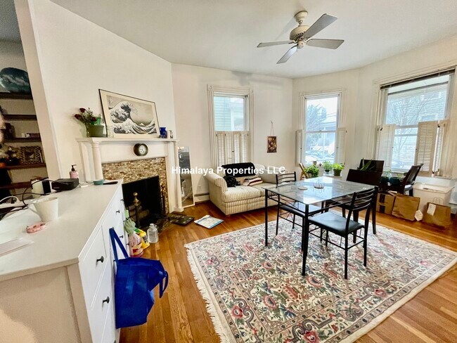Building Photo - 54 Fayette St