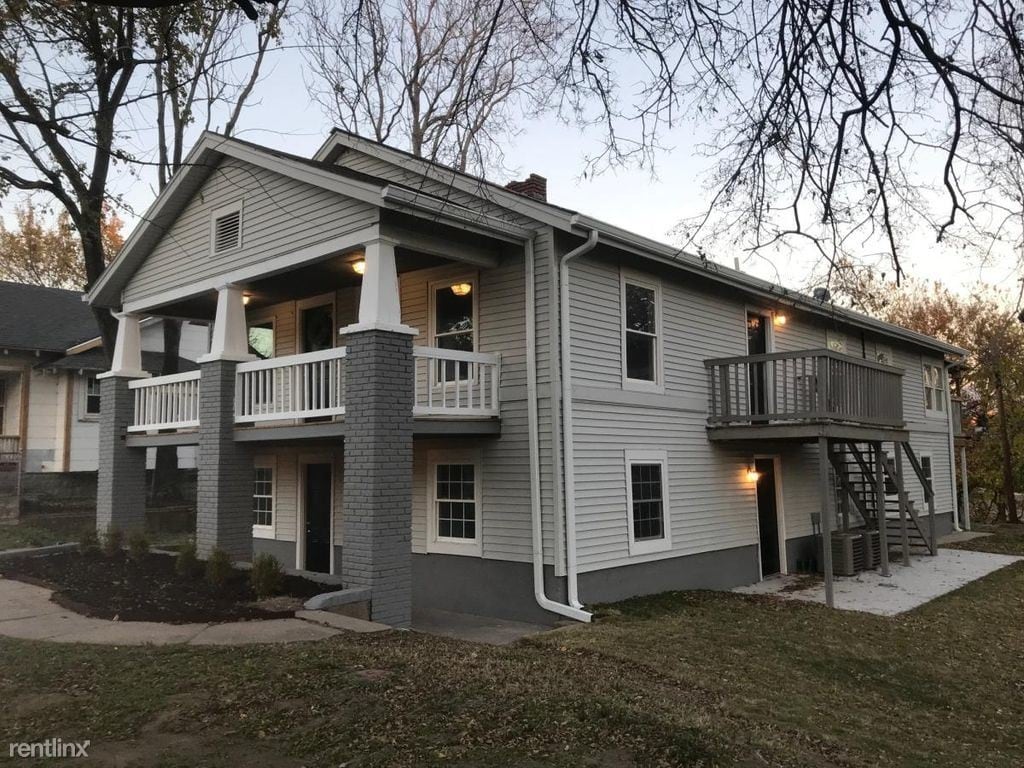 Primary Photo - 721 S Olympia Ave