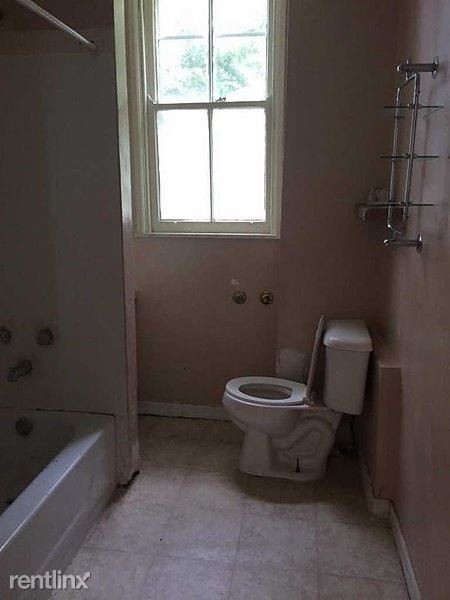 Foto del edificio - 4 br, 1 bath House - 811 Purcell Avenue 2