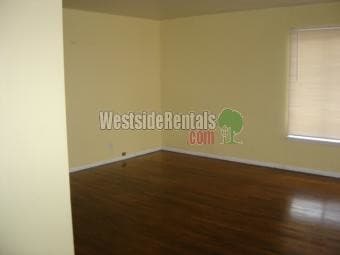 Building Photo - 605 N Rosemary Ln