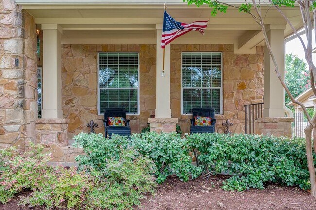 Building Photo - 5220 Texas Bluebell Dr