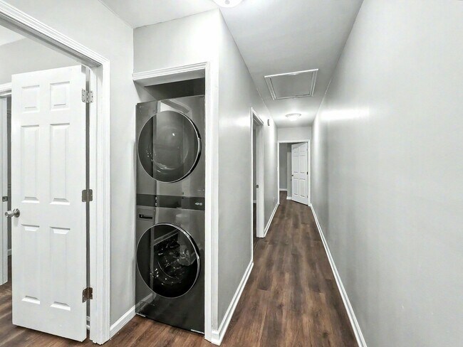 Foto del edificio - 960 Sims St SW